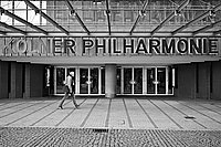 Bernhard Saalfeld - Eingang Koelner Philharmonie